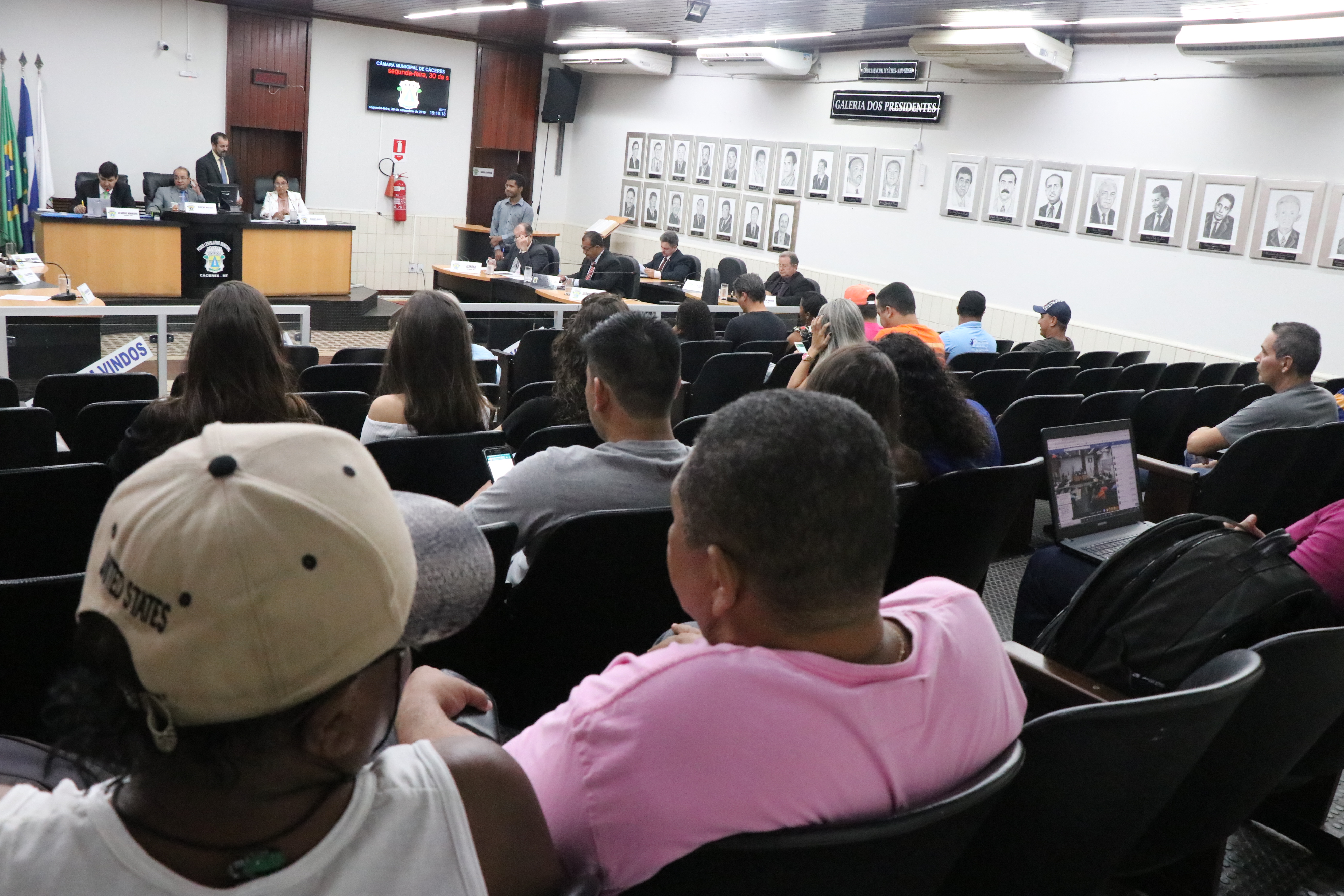 Câmara pede do Executivo Municipal lista de pacientes na fila de exames de mamografia e procedimentos já realizados