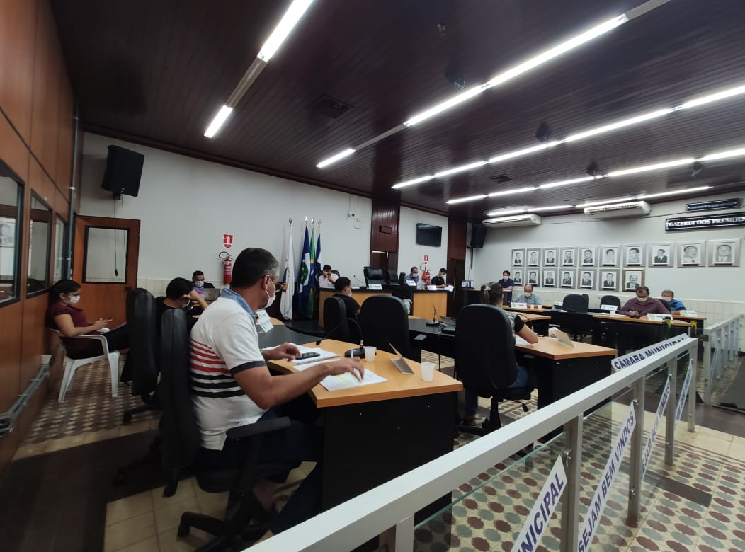 Câmara aprova seis Projetos de Lei em Sessões Extraordinárias a portas fechadas; leia o resumo das votações