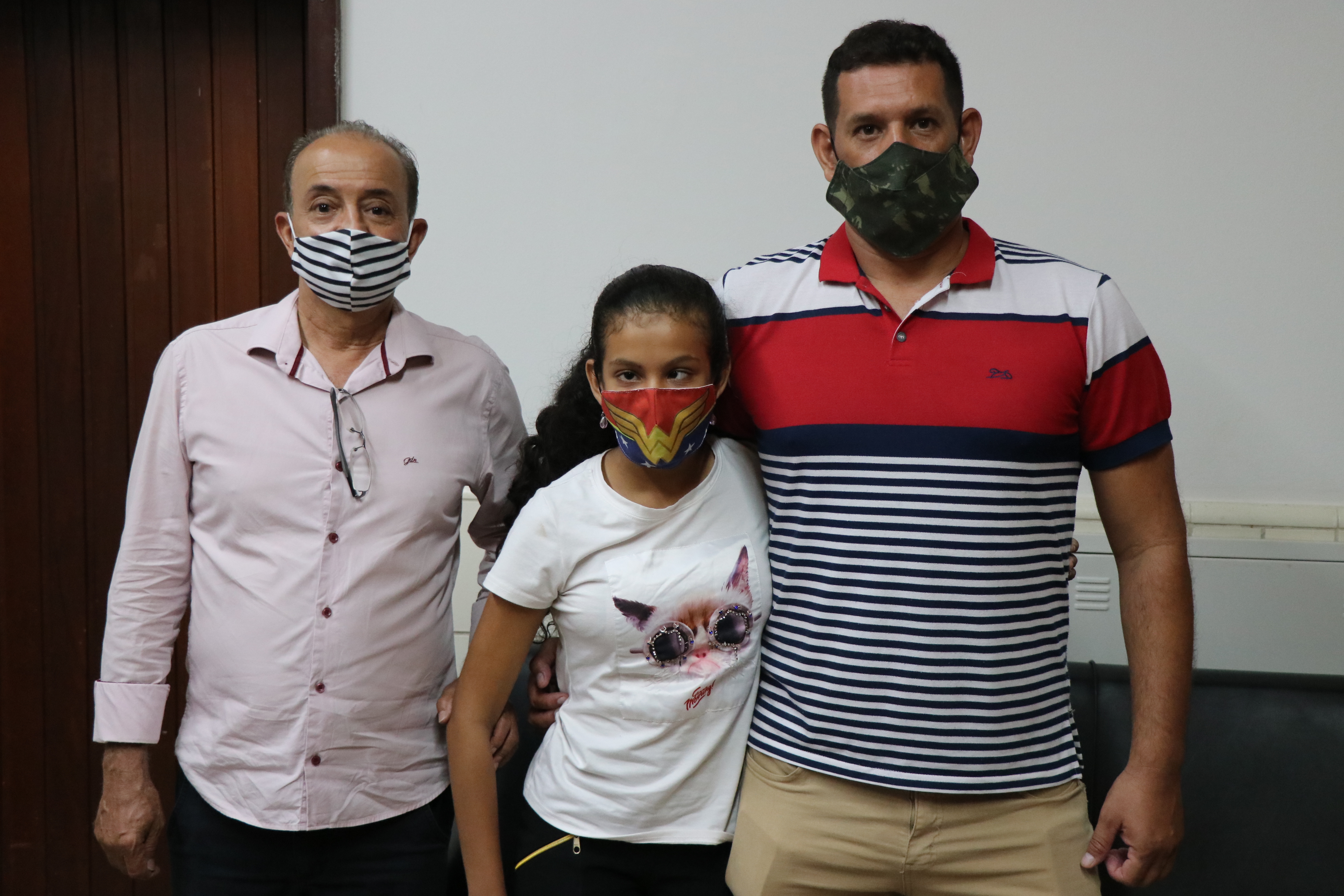 Câmara recebe visita especial de jovem com paralisia cerebral que venceu corrida; conheça sua história