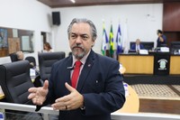 Vereador Cézare Pastorello questiona proibição de ambulantes no Complexo Didi Profeta