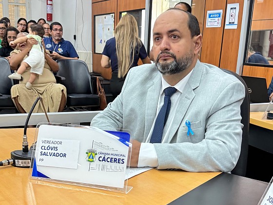 Clóvis Salvador retorna à Câmara de Cáceres; mandato de Judson Prata é cessado
