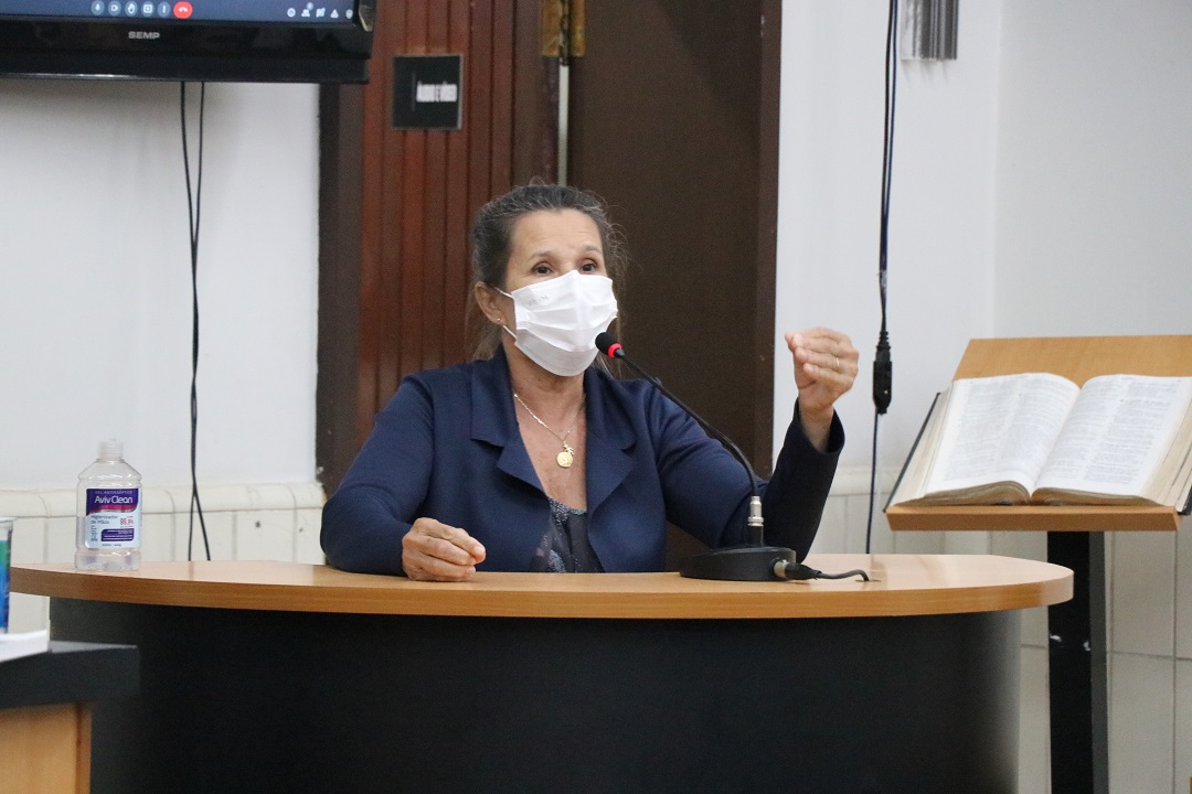 Indicação aprovada em Sessão busca pavimentação de ruas que dão acesso a escolas e praça do bairro Santa Izabel