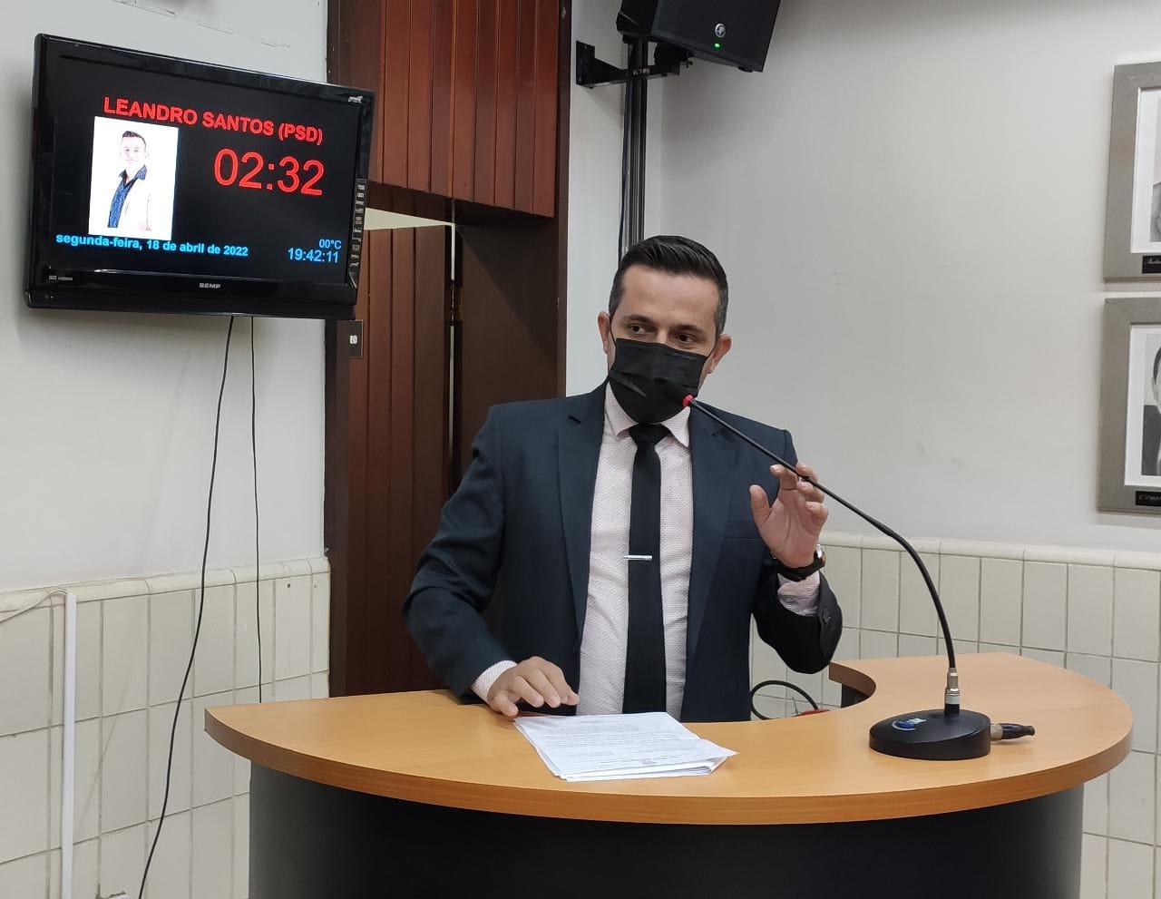 Indicação pede criação de programa para realização de exames de vista, campanhas educativas e doações de óculos a estudantes nas escolas de Cáceres