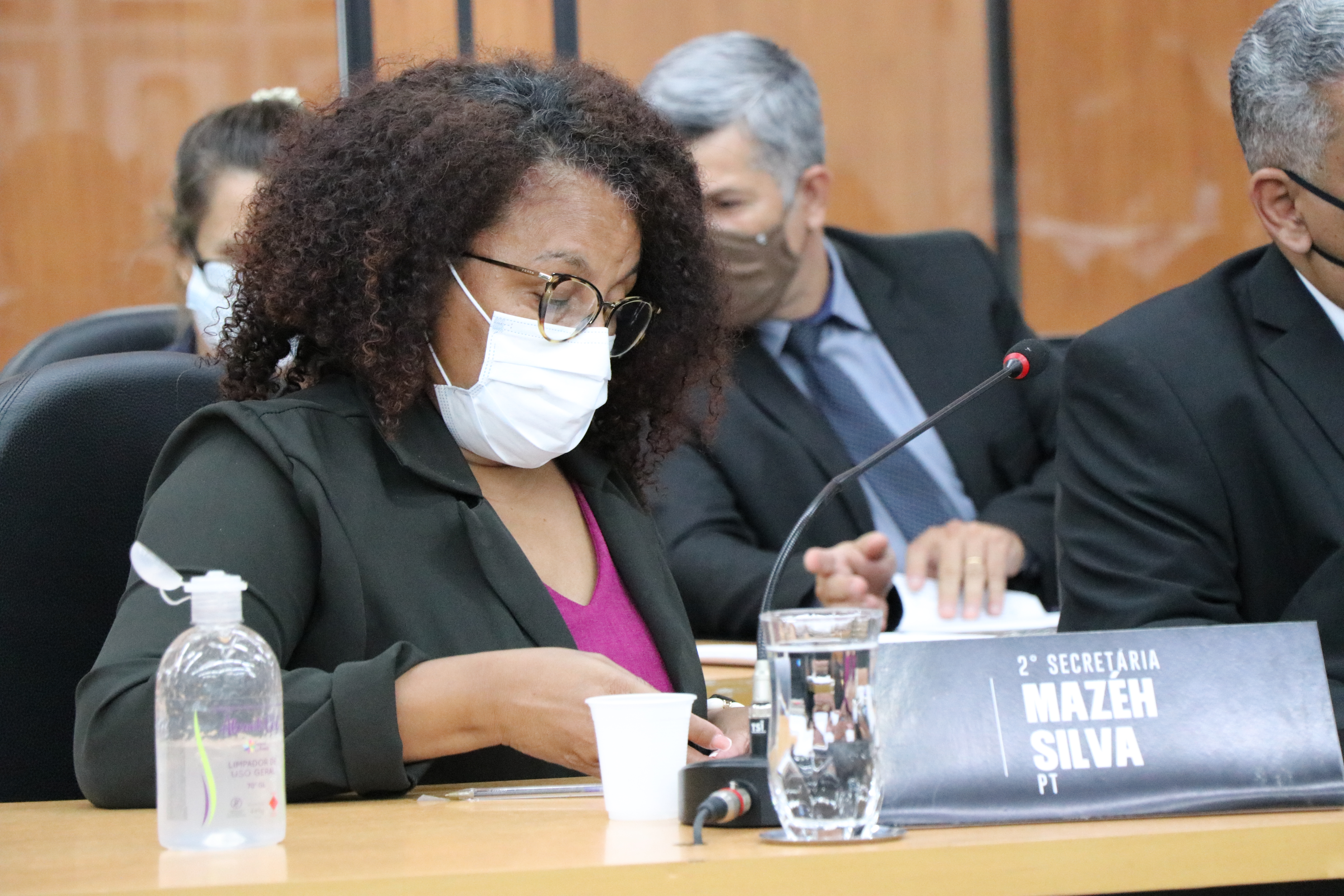 Indicação pede melhoria no atendimento e na prestação de serviços na Central Covid