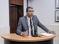 Junco: Indicação pede limpeza de área pública na esquina da rua das Papoulas com a rua São Paulo