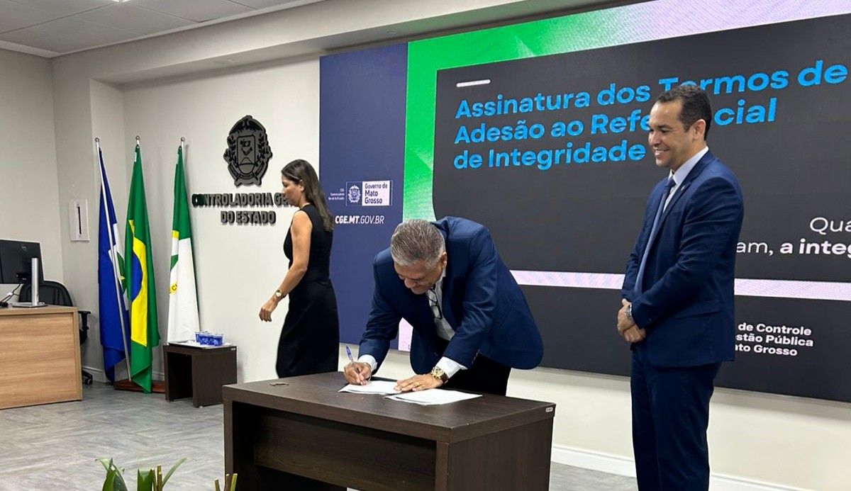 MARCO: Câmara de Cáceres adere a programa de integridade da CGE/MT e anuncia nova agenda de transparência