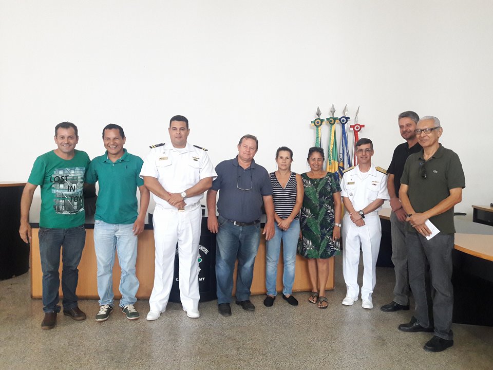 Marinha de Cáceres visita o Legislativo