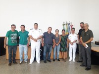 Marinha de Cáceres visita o Legislativo