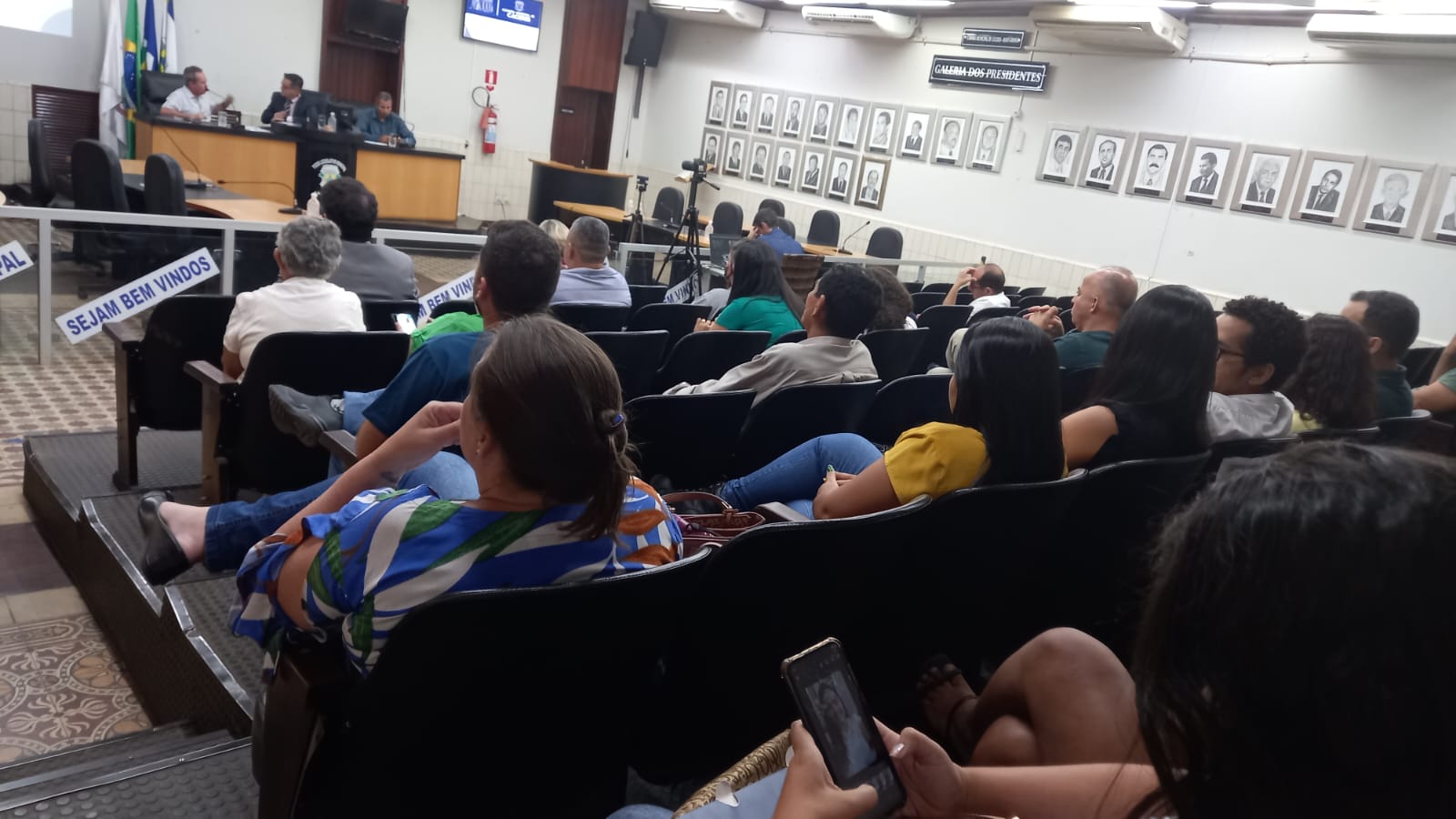 MUDANÇA DE HORÁRIO: Câmara realiza próxima sessão ordinária na manhã de segunda-feira (05.12)