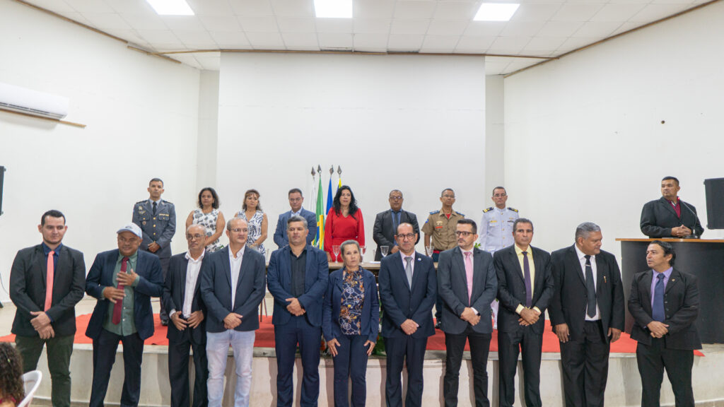  NOITE DE GALA: Personalidades ressaltam a importância dos vereadores  e vereadoras na sociedade