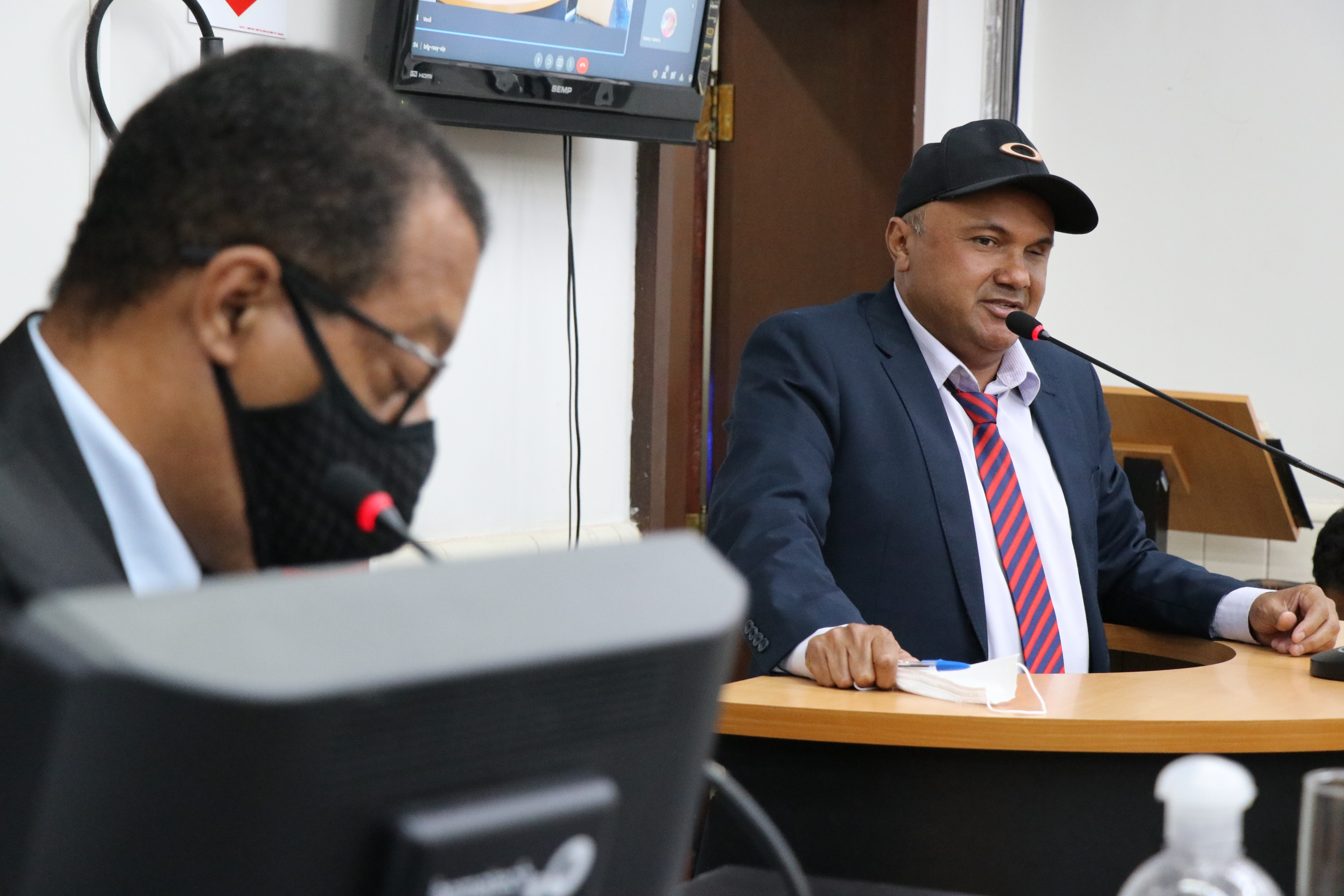 Para evitar acidentes, indicação solicita construção de passarela ou quebra-molas em avenida do Junco