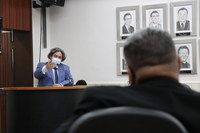 Para evitar acúmulo de carros nas entradas das escolas, indicação solicita vaga exclusiva para embarque e desembarque de alunos