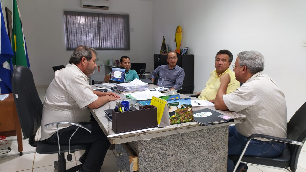 Presidente e Vice-Presidente da Câmara se reúnem com empresários bolivianos do setor de fertilizantes