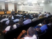 Presidente Marcinho reúne funcionários da Câmara