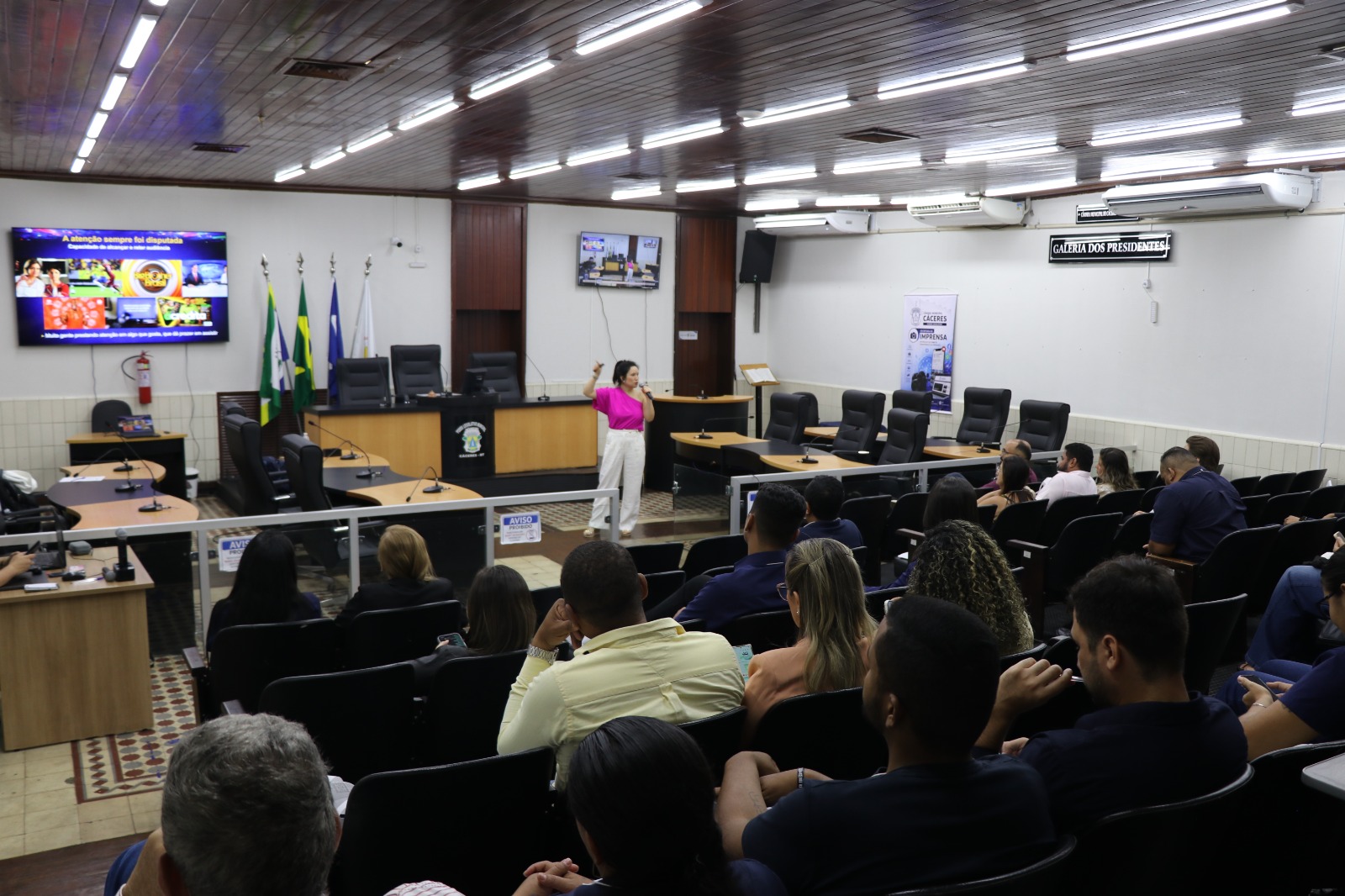 Primeiro dia da Oficina de Mídias Sociais do Interlegis destaca comunicação pública com linguagem simples e foco no cidadão