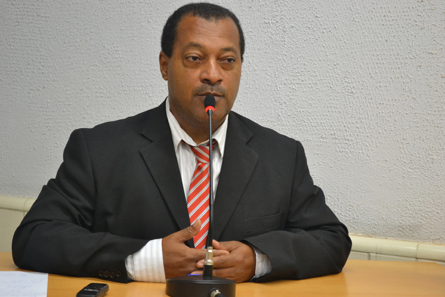 Professor Domingos pede repetidora de Celular para Vila Aparecida