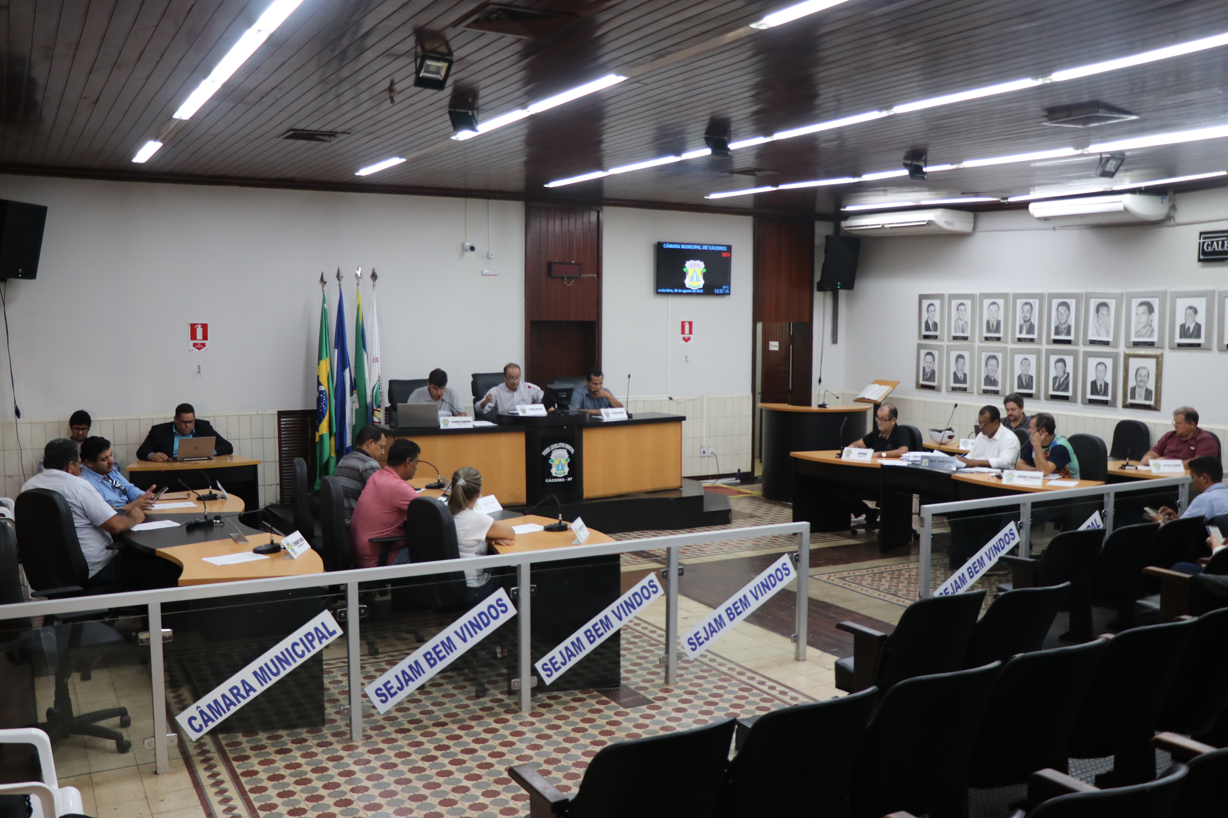 Projeto de Lei visando recurso para a estrutura da nova feira coberta do Centro é aprovado em Sessão Extraordinária