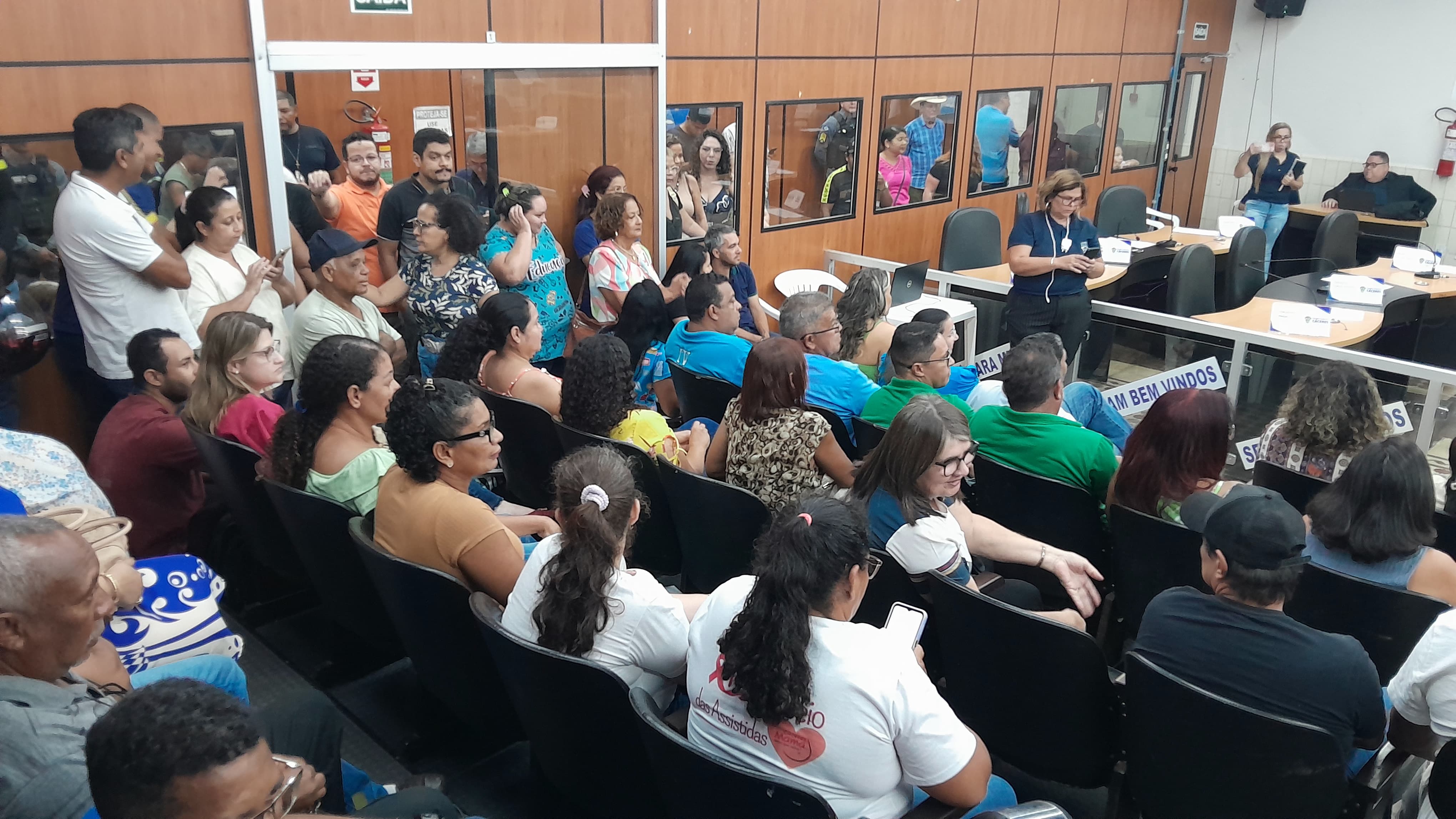 REAJUSTE SALARIAL: Câmara de Cáceres aprova por unanimidade RGA dos servidores municipais