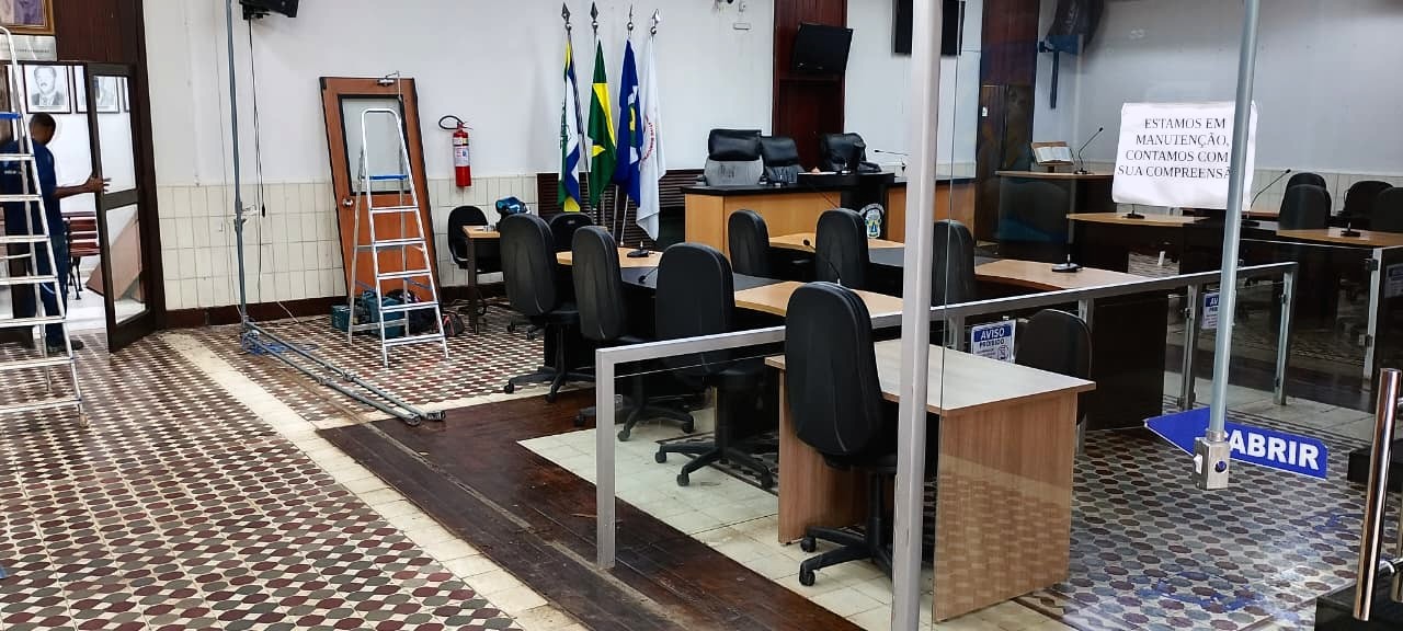REPAROS NO PLENÁRIO: Câmara de Cáceres adia primeira sessão ordinária do ano de 2 para 9 de fevereiro