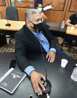 Requerimento busca dar transparência sobre empresas contratadas para atender o REURB, valores, títulos emitidos à população e mais