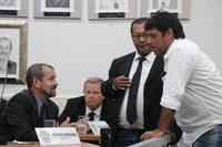 Câmara aprova requerimento que pede lista atualizada da fila de espera para exames e especialidades