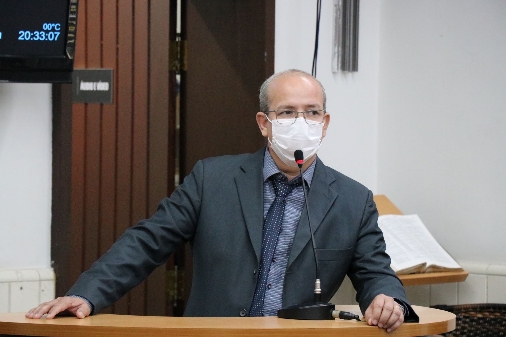 Requerimentos aprovados em Sessão visam fiscalizar e regularizar situação de áreas das escolas dos bairros Cidade Alta e Jardim Guanabara