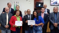 RESPEITO E RECONHECIMENTO: Câmara homenageia mulheres que trabalham pela limpeza de Cáceres