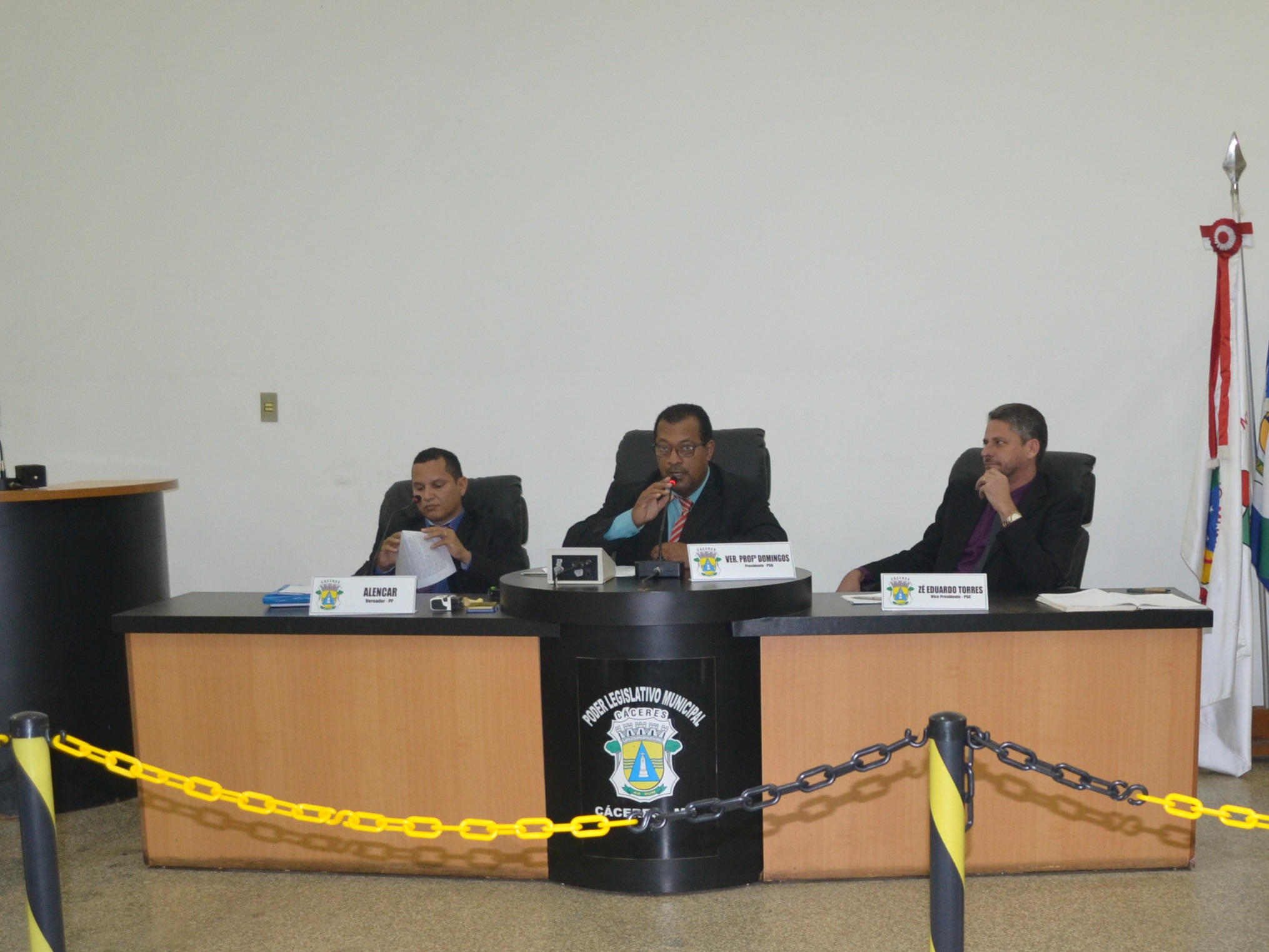 RESUMO DA SESSÃO ORDINÁRIA