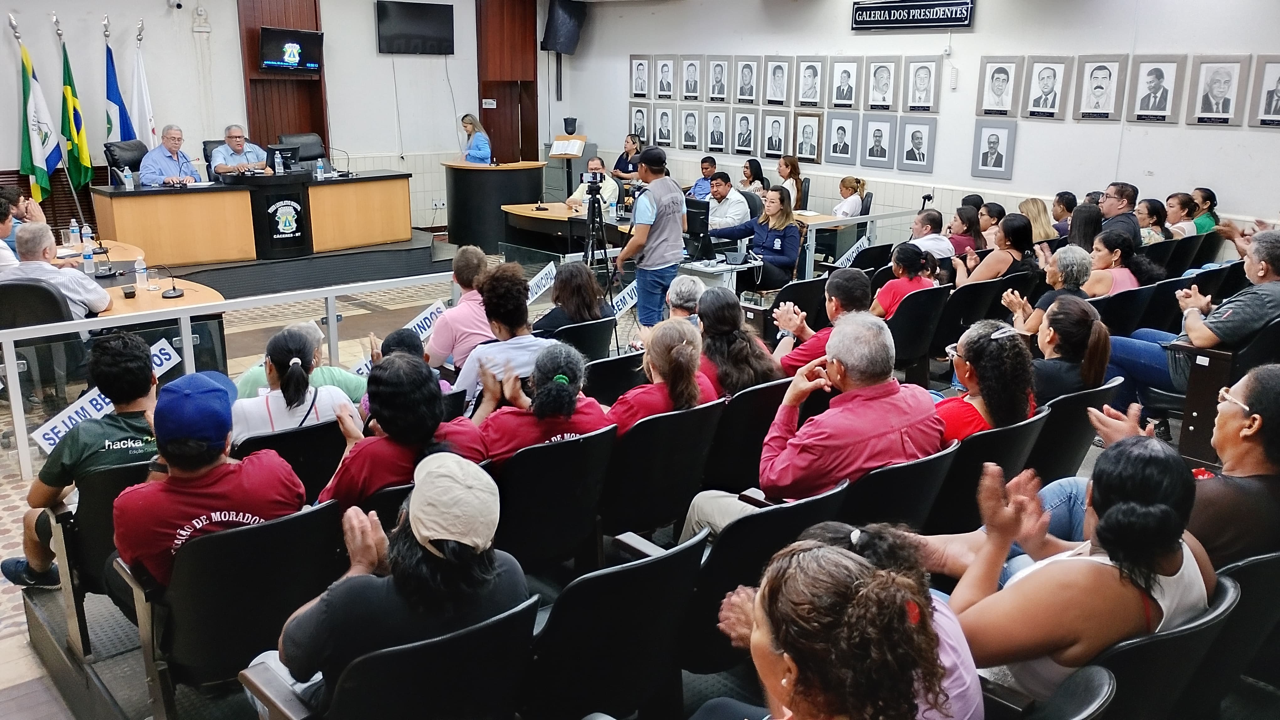 REUNIÃO PÚBLICA: Populares falam sobre a falta de saúde básica nos bairros da cidade