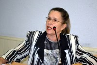 Vereadora Valdeníria reclama de atendimento na Saúde