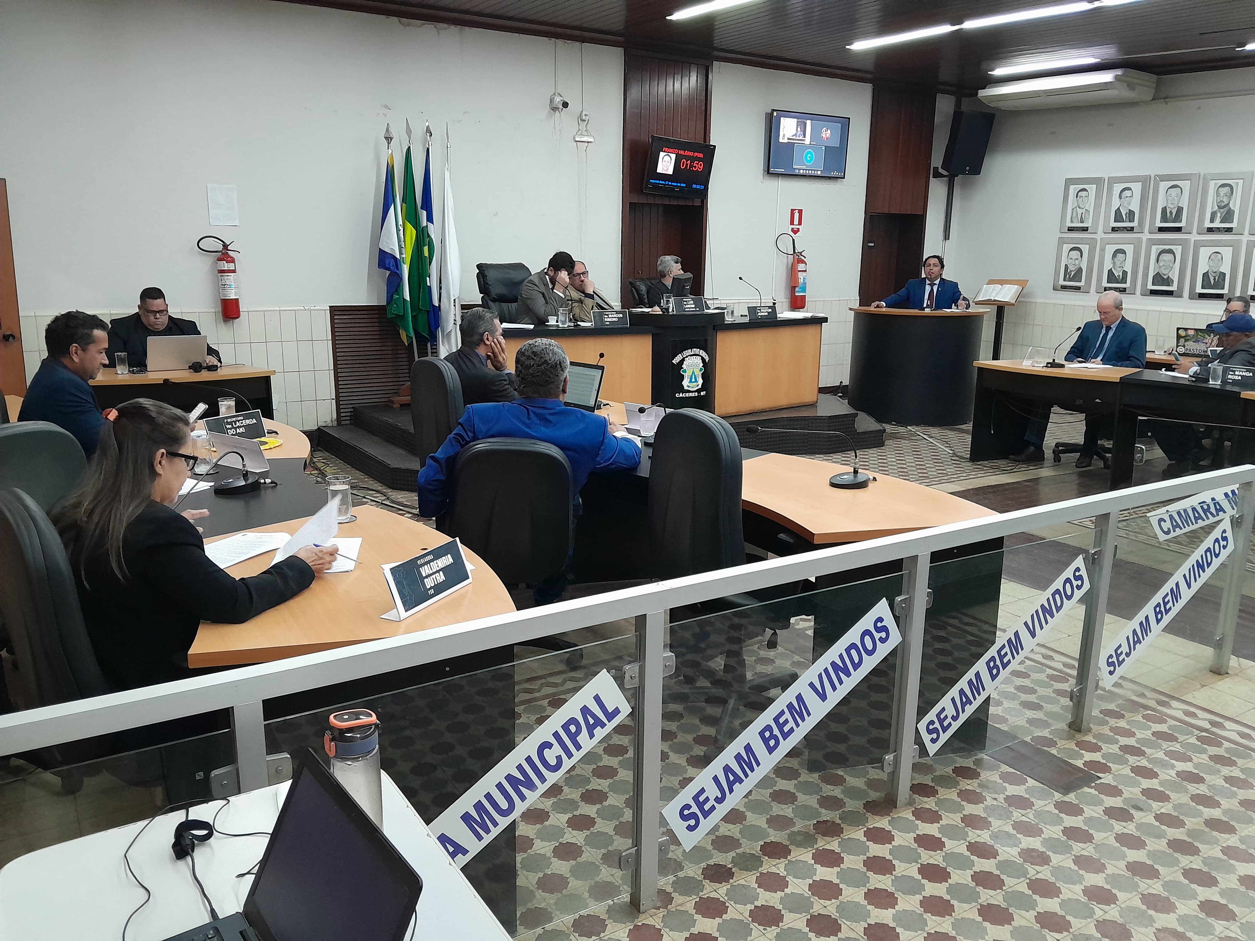 SESSÃO ORDINÁRIA: Câmara de Cáceres discute mais de 70 proposituras em prol da população
