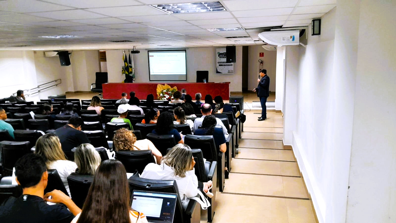 Sucesso de inscrições: Oficina de Mídias Sociais do Interlegis tem vagas ampliadas na Câmara de Cáceres