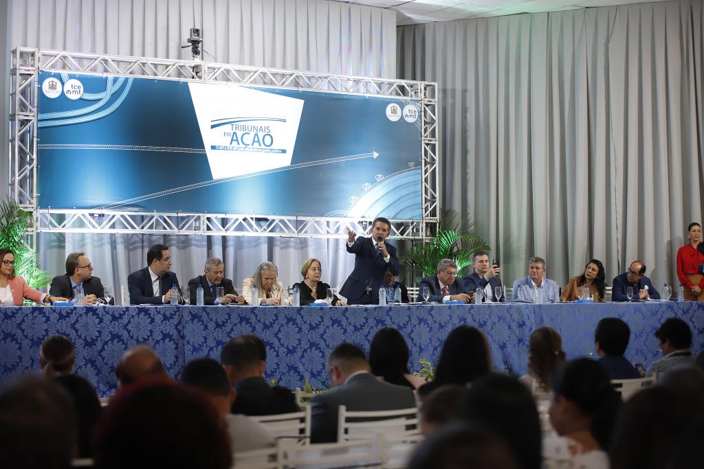 Tribunais em Ação traz palestras e oficinas em busca do aprimoramento dos serviços públicos em Cáceres