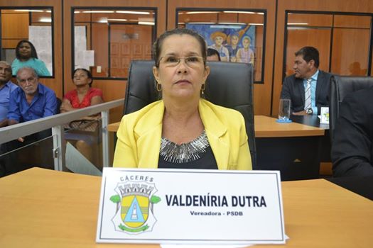 VALDENIRIA DUTRA SOLICITA AO DEPUTADO ADRIANO SILVA POÇO ARTESIANO NAS “ASSOSSIAÇÃO DE AGRICULTORES FLOR DO IPÊ” E “ASSENTAMENTO BOM JARDIM”