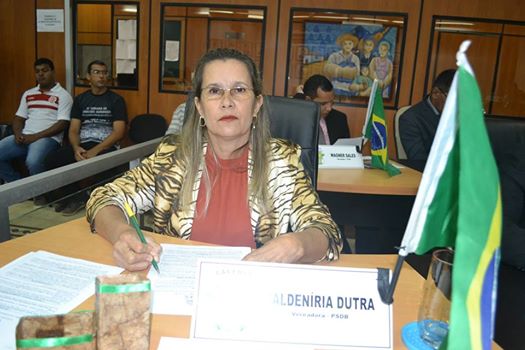 VALDENIRIA SOLICITA AO DEPUTADO ADRIANO SILVA AGILIDADE NA CONSTRUÇÃO DO RESERVATÓRIO DE ÁGUA PARA O ASSENTAMENTO JATOBÁ