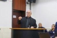 Vereador Pacheco Cabeleireiro cobra melhorias urgentes para o bairro Vila Real