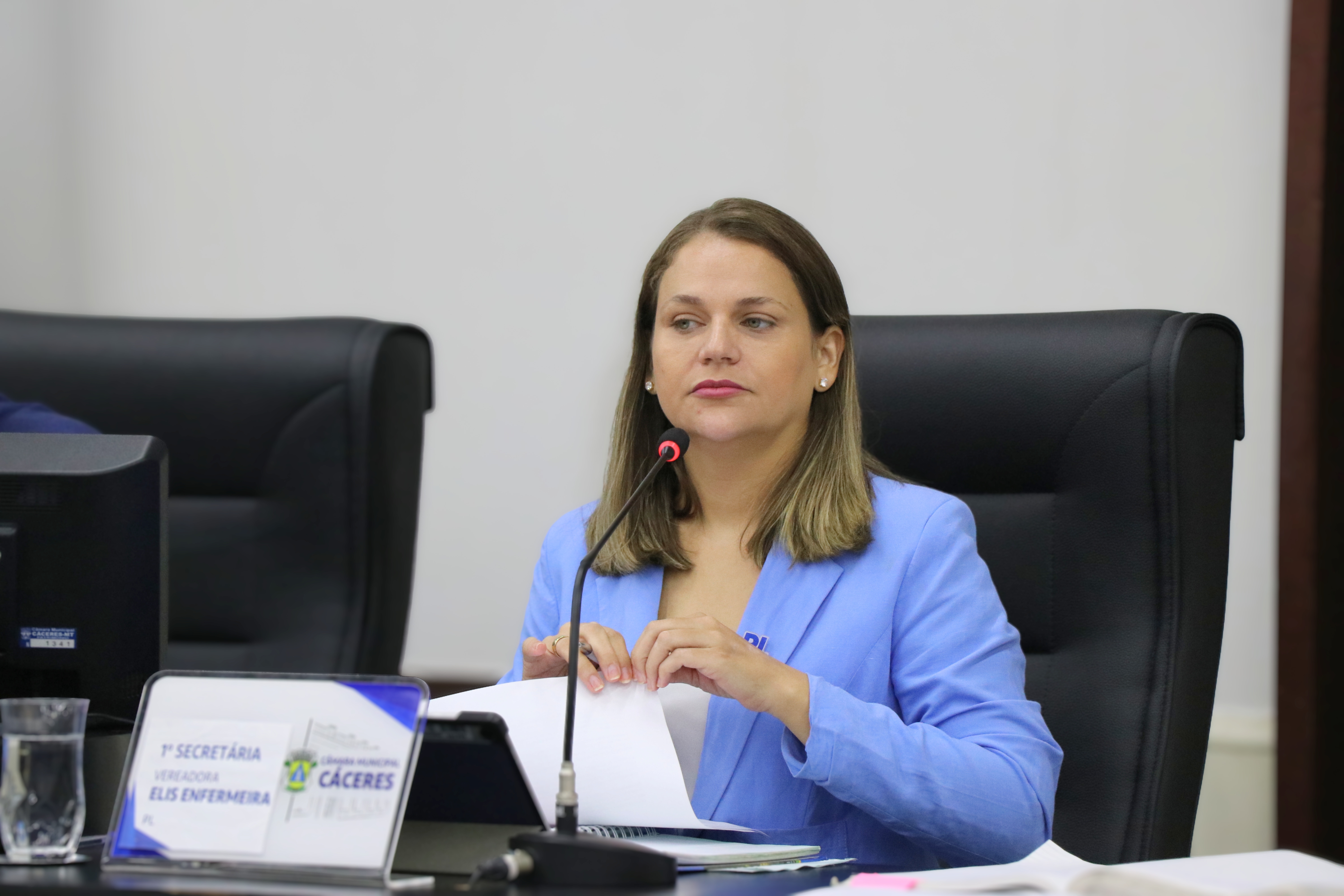 Vereadora Elis Enfermeira questiona possível fechamento e descentralização da Farmácia Básica Central