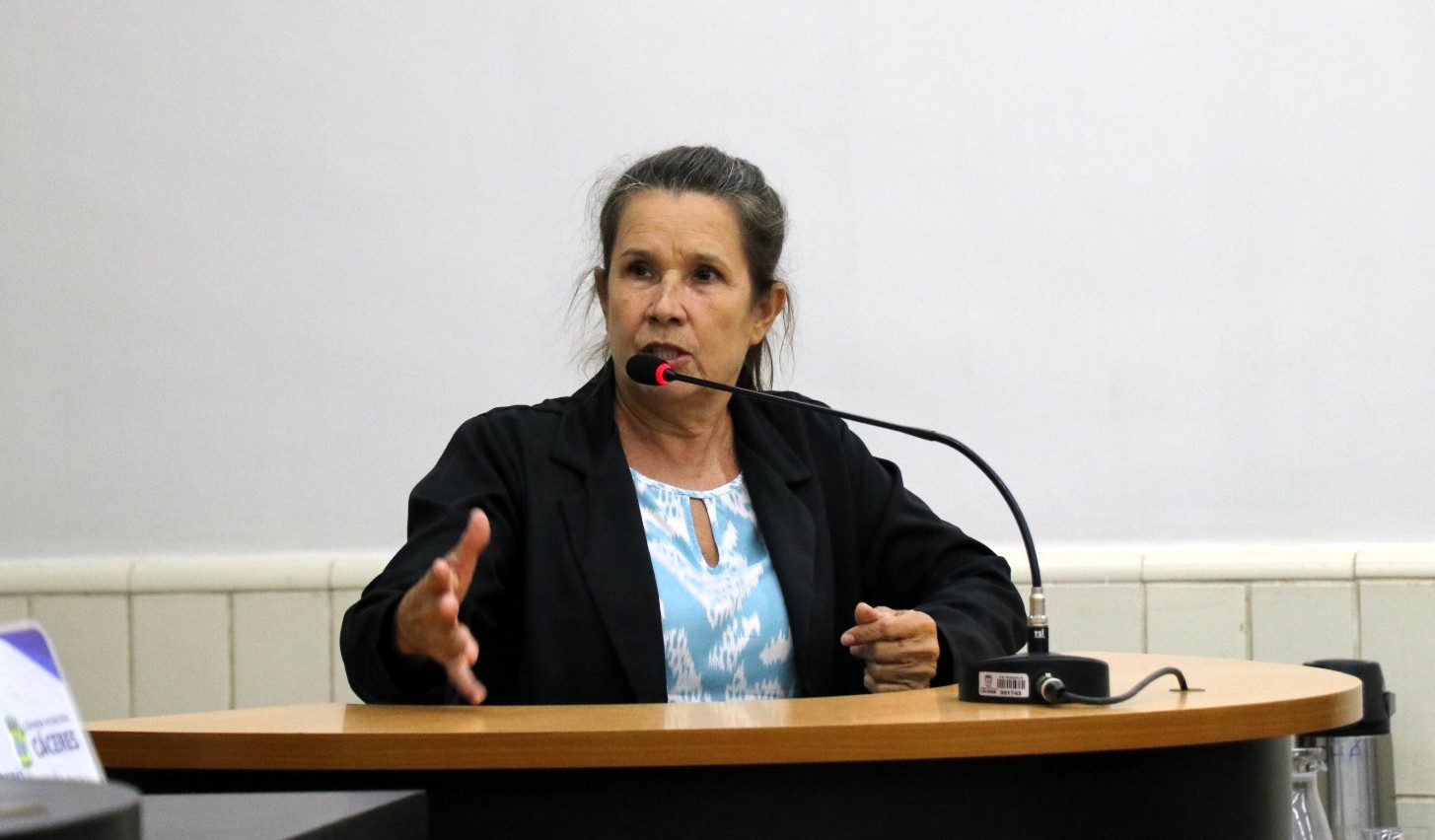 Vereadora Valdeníria Dutra propõe reforço na Patrulha Maria da Penha e atendimento 24h em Delegacia da Mulher