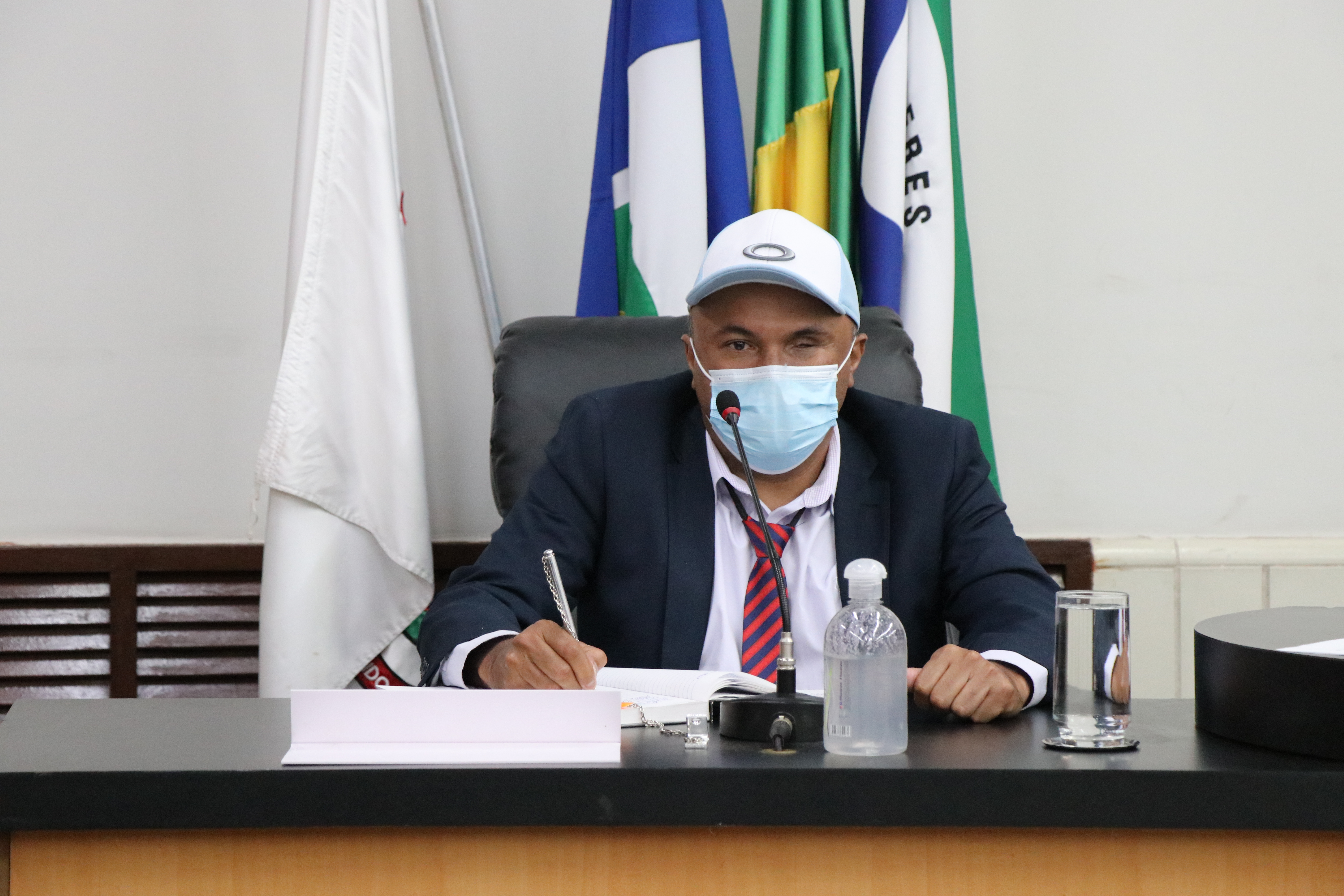 Vereadores aprovam indicações de construção de alambrados, arquibancadas e iluminação nos campos de futebol de Clarinópolis e do Santo Antônio