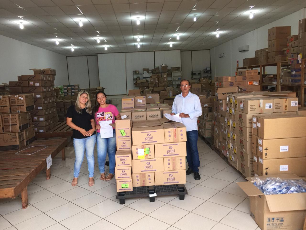 Vereadores fiscalizam o abastecimento farmacêutico do município